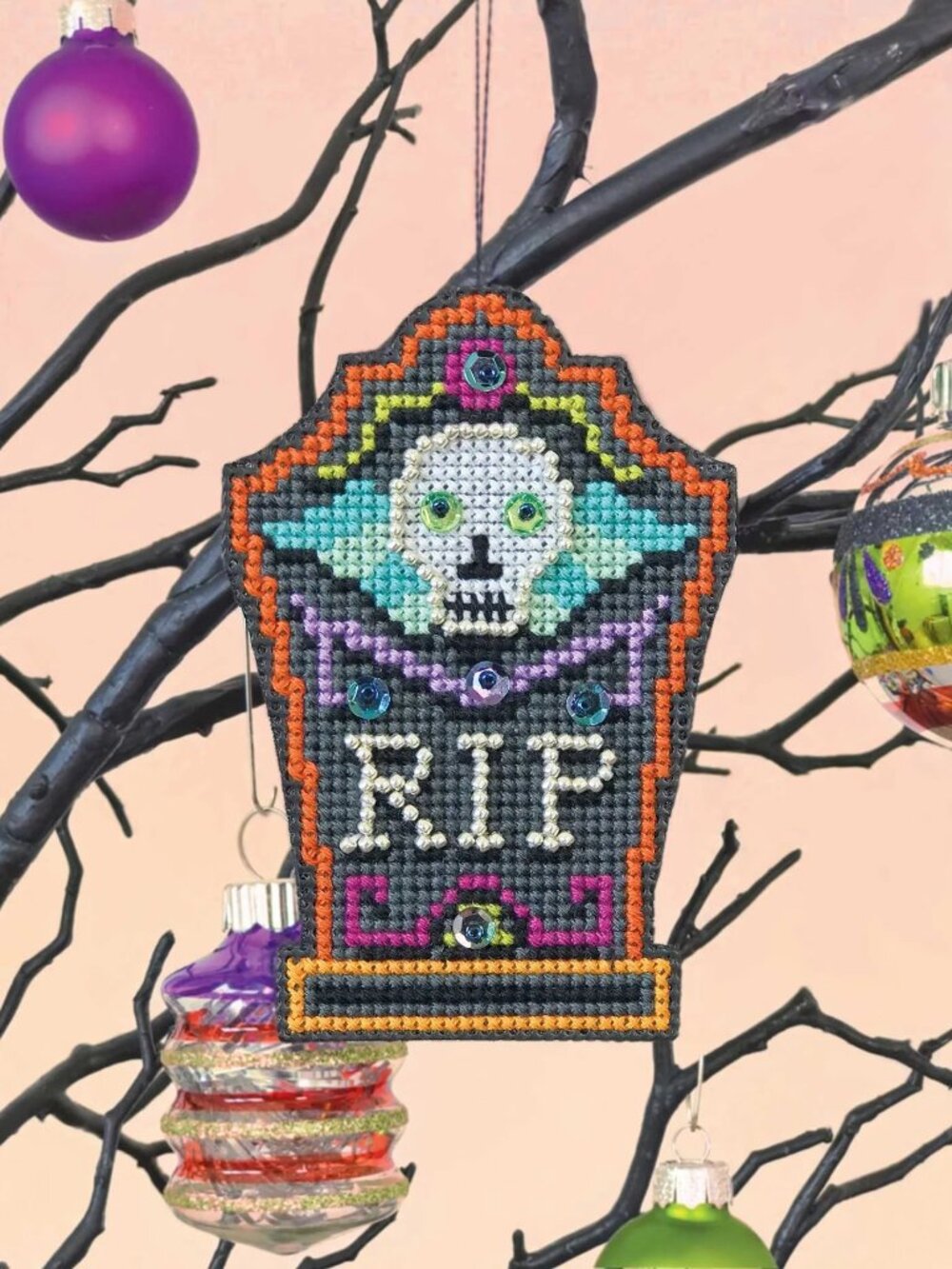 Satsuma Street RIP Headstone Cross Stitch Ornament Kit NEW Halloween Spooky DIY